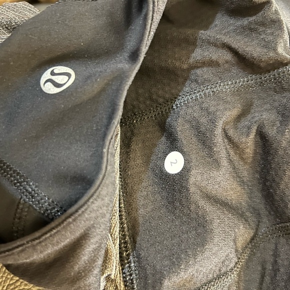LULULEMON Womens
Run Tame Me Tank Top... - Picture 9 of 11